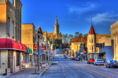 downtown port washington wi.